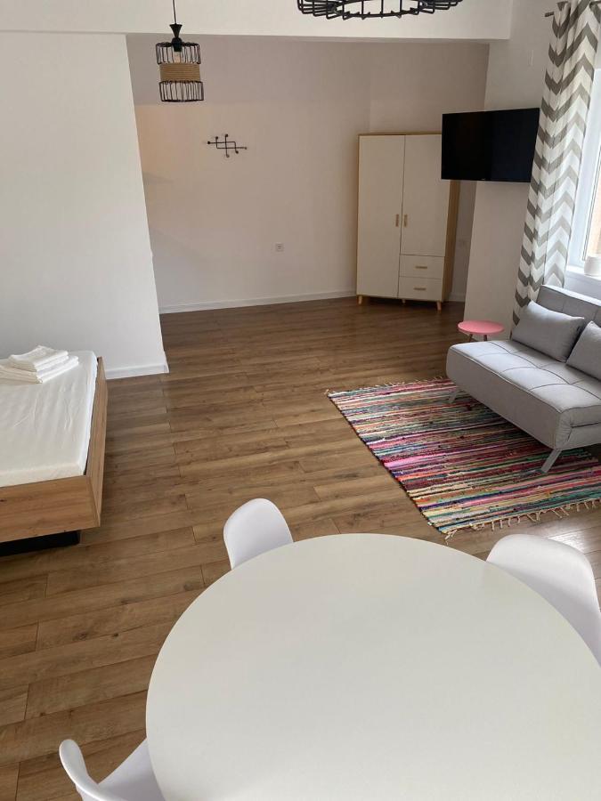 La Bilal 2 Hotel Tuzla Buitenkant foto